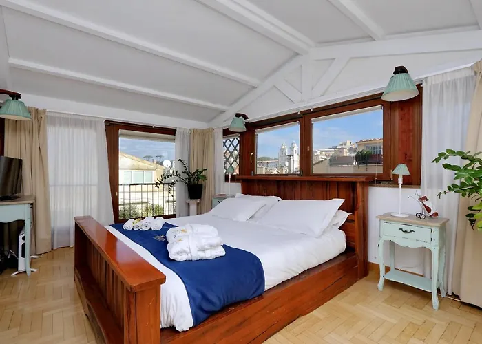 Frattina Family Romantic Superior Апартаменты *